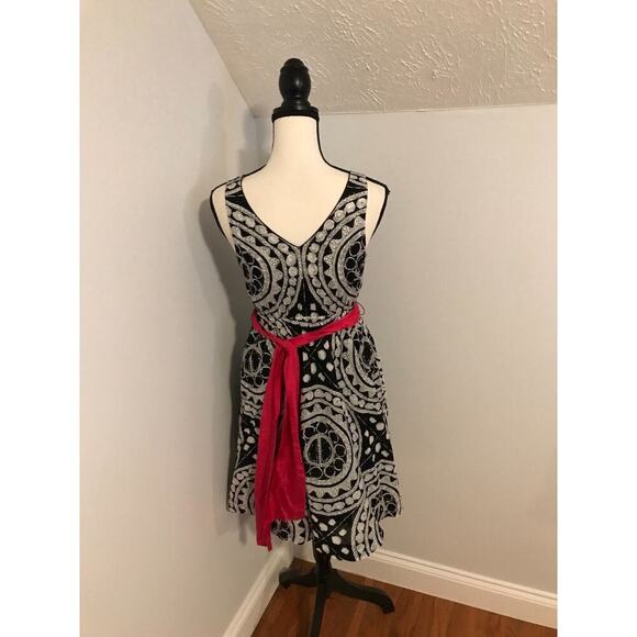 Anthropologie We Love Vera Black/White Quechua Dress with Pink Sash - Size 0 - Picture 4 of 13